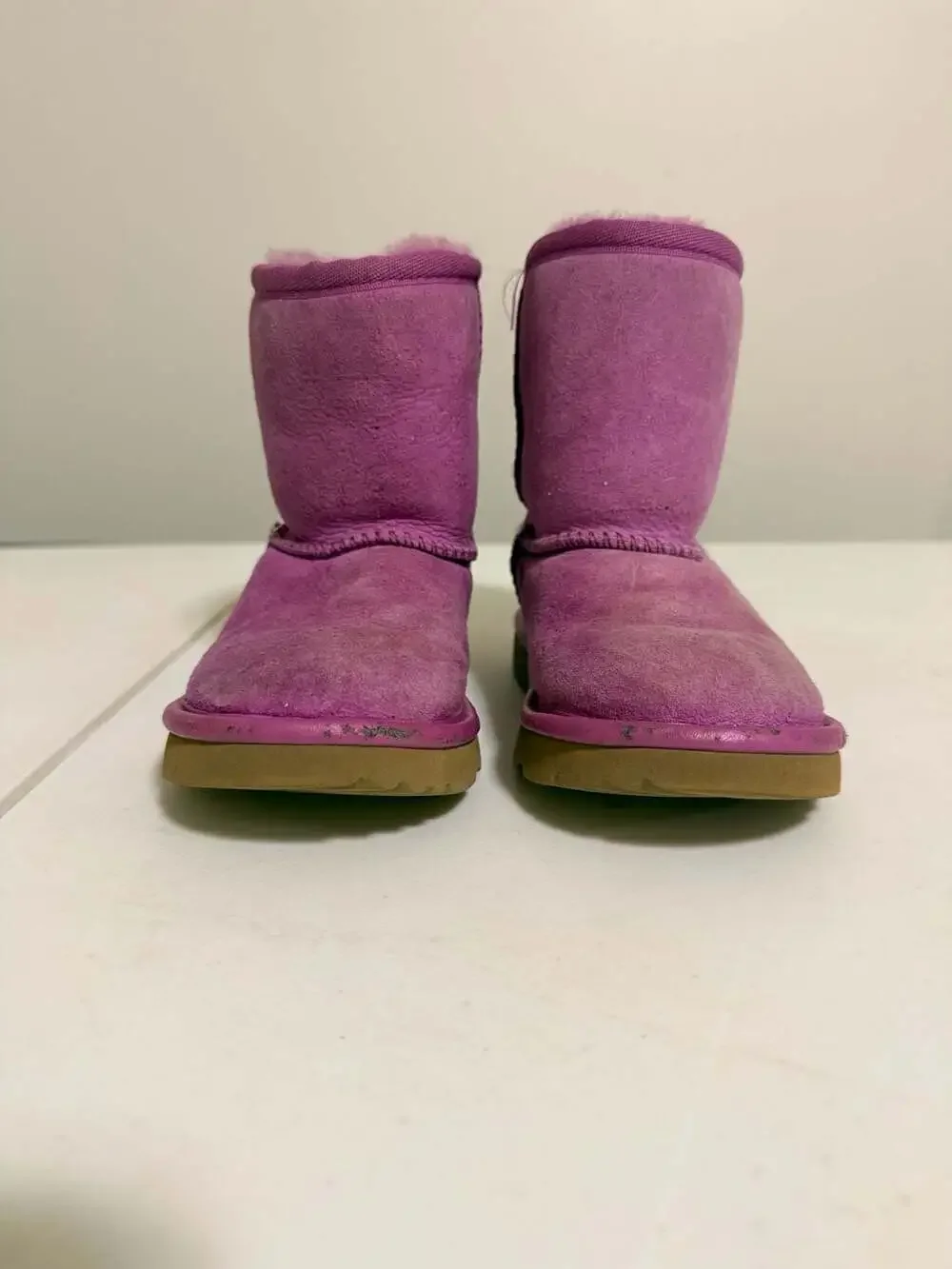 UGG Kids Suede‎ Short Boots Raspberry Rose Size 7Y